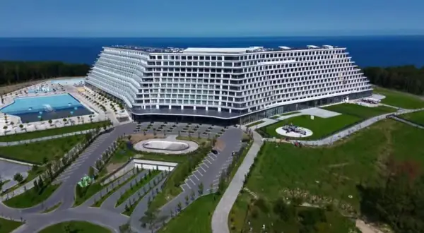 Kiedy otwarcie Hotelu Gołębiewski Pobierowo? Znamy datę i atrakcje