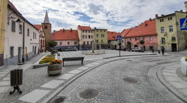 Bystrzyca Kłodzka: atrakcje. Odkryj Małą Pragę Sudetów!
