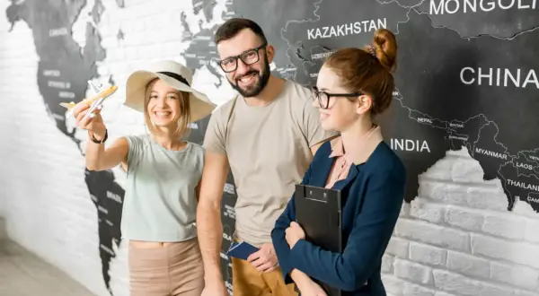 Biuro podróży: praca marzeń czy wyzwanie? Zarobki i obowiązki