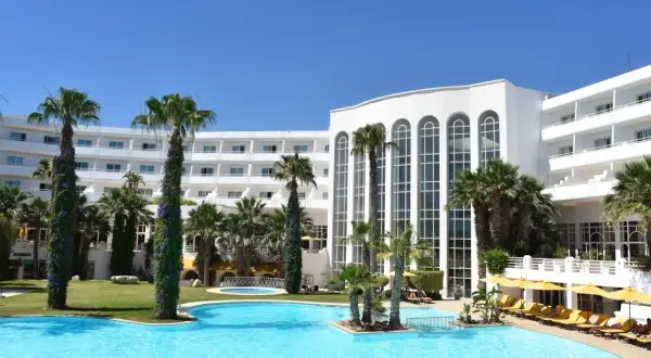 Tunezja: Jaki hotel wybrać? Sprawdzone porady i rekomendacje!