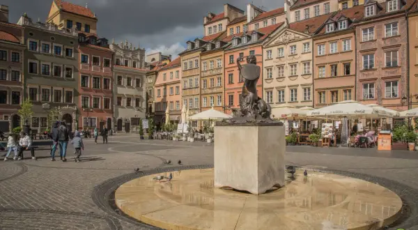 Warszawa: Co zwiedzić? TOP atrakcje, darmowe tipy i ukryte perły